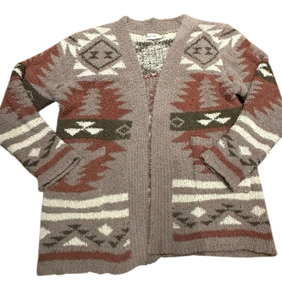 New In Womens Size Small Aztec Design Cardigan Sweater in Taupe - Picture 1 of 8